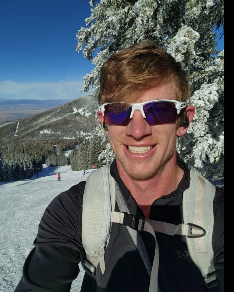 Dr Aaron Snyder